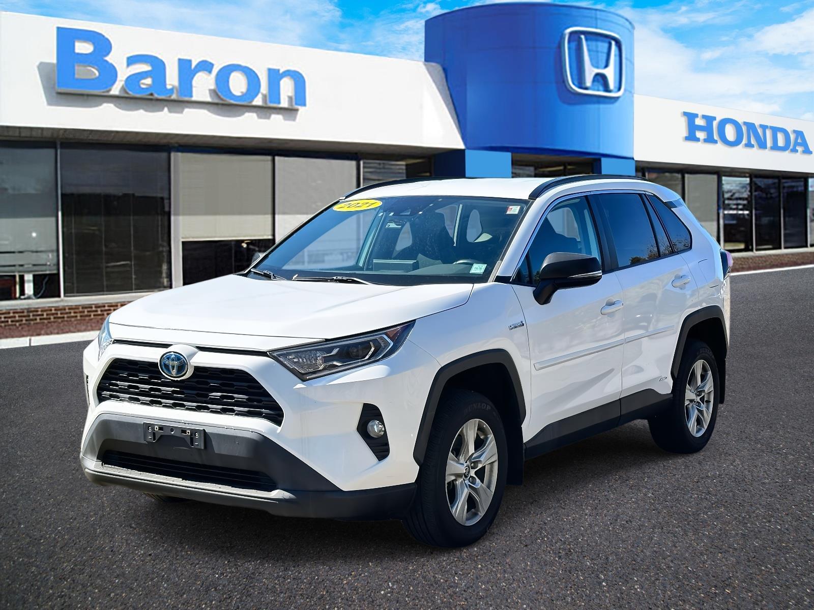 2021 Toyota RAV4 XLE - Photo 2