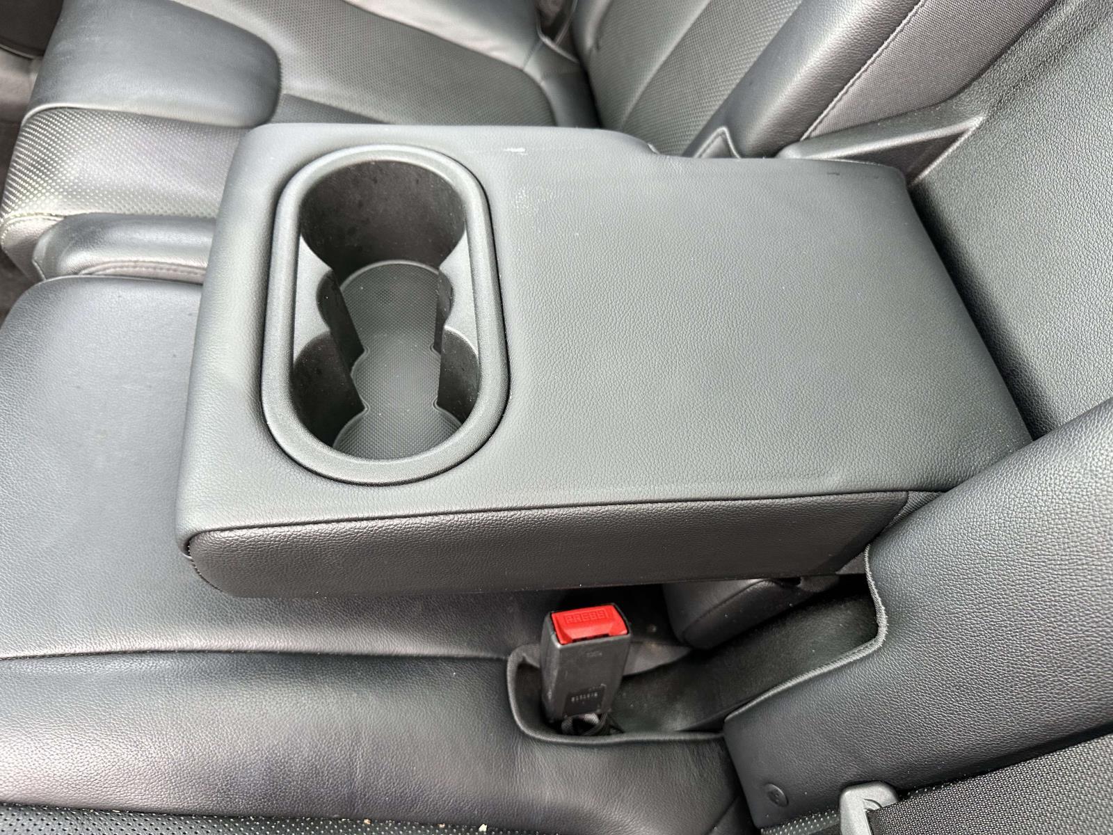 2019 Hyundai Santa Fe Limited - Photo 14