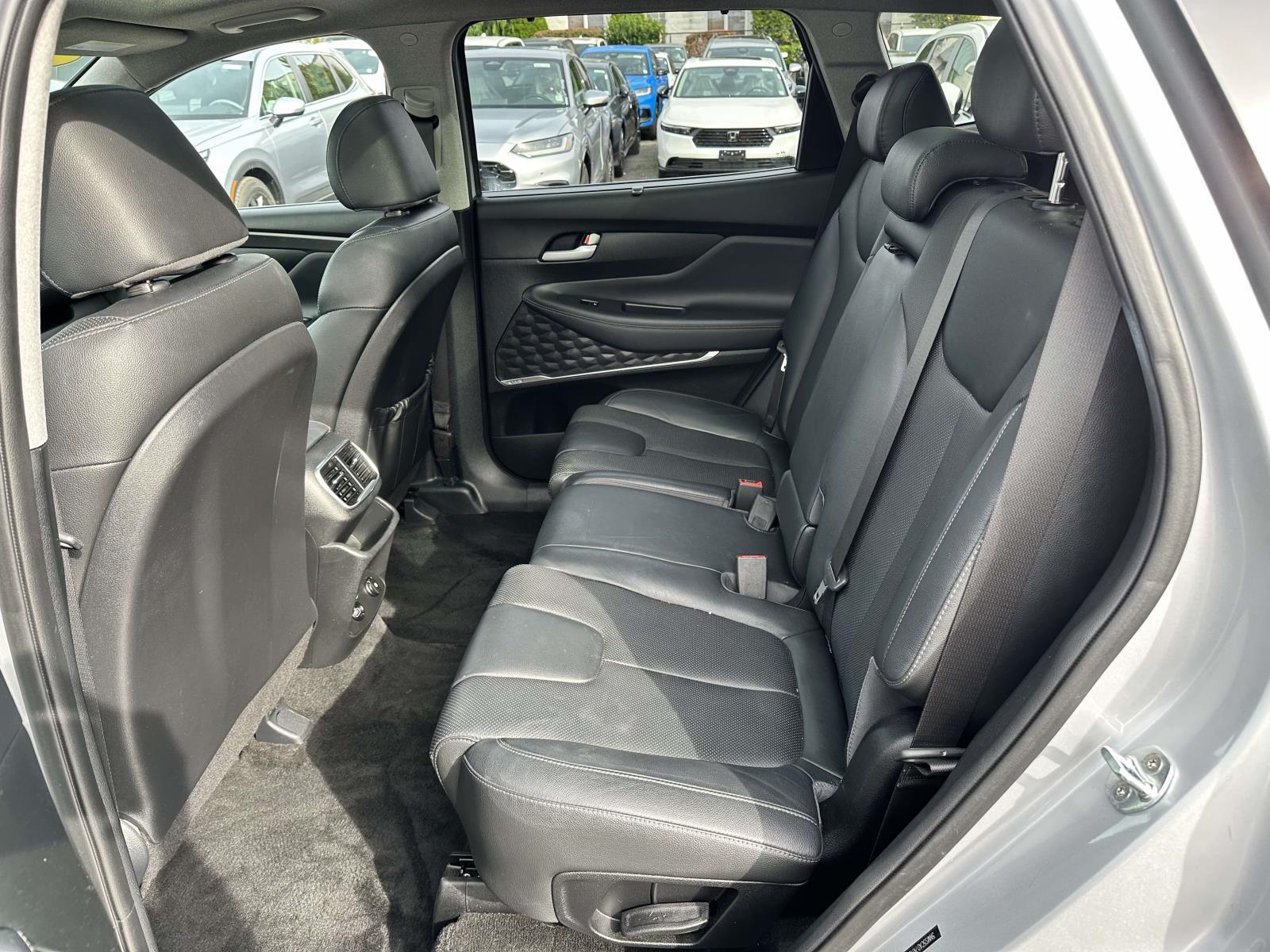 2019 Hyundai Santa Fe Limited - Photo 13