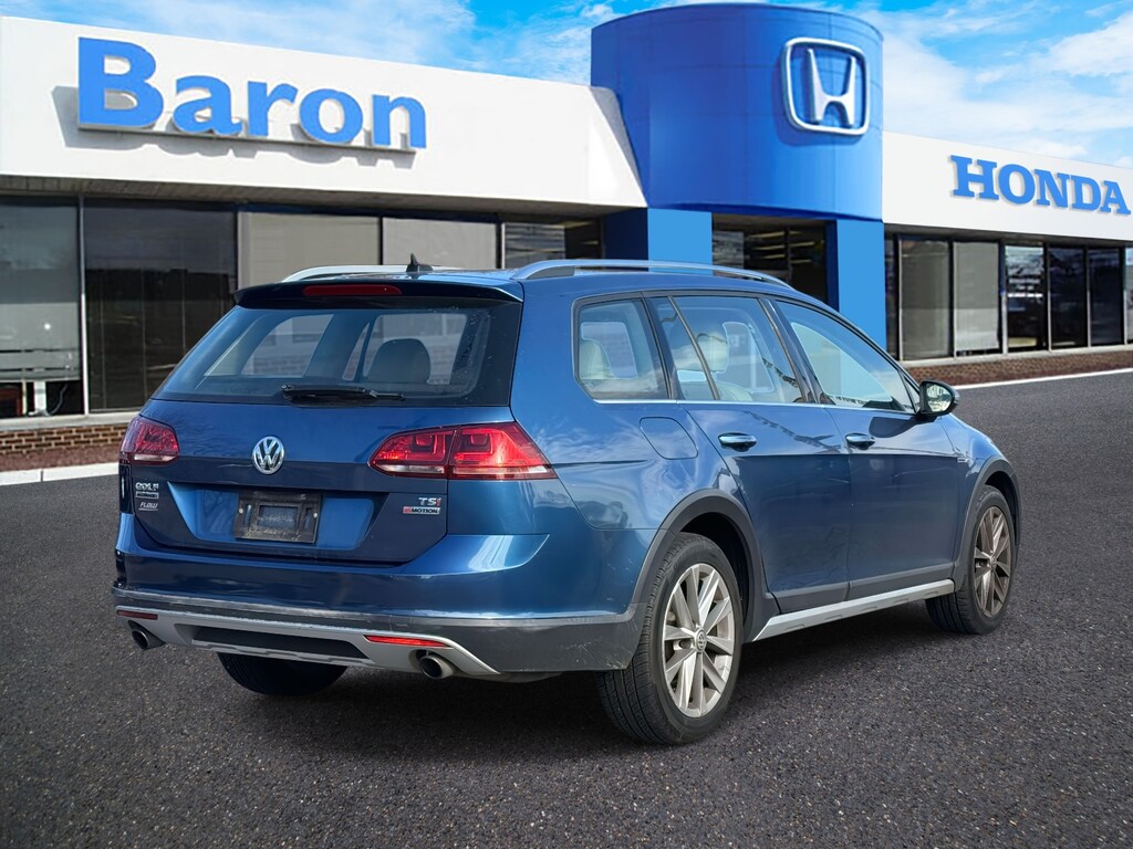 Used 2017 Volkswagen Golf Alltrack TSI S 4MOTION Wagon