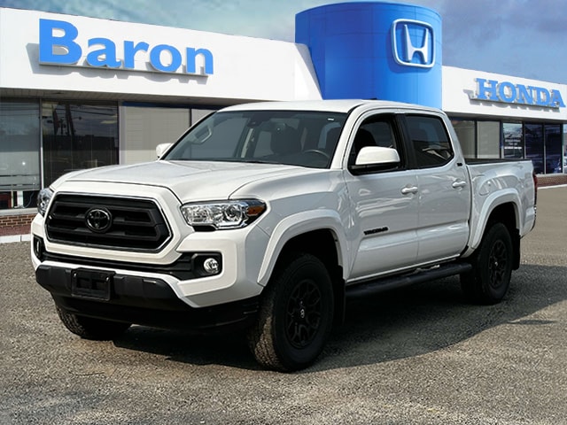 Used 2021 Toyota Tacoma SR5 with VIN 3TYCZ5AN7MT033496 for sale in Patchogue, NY