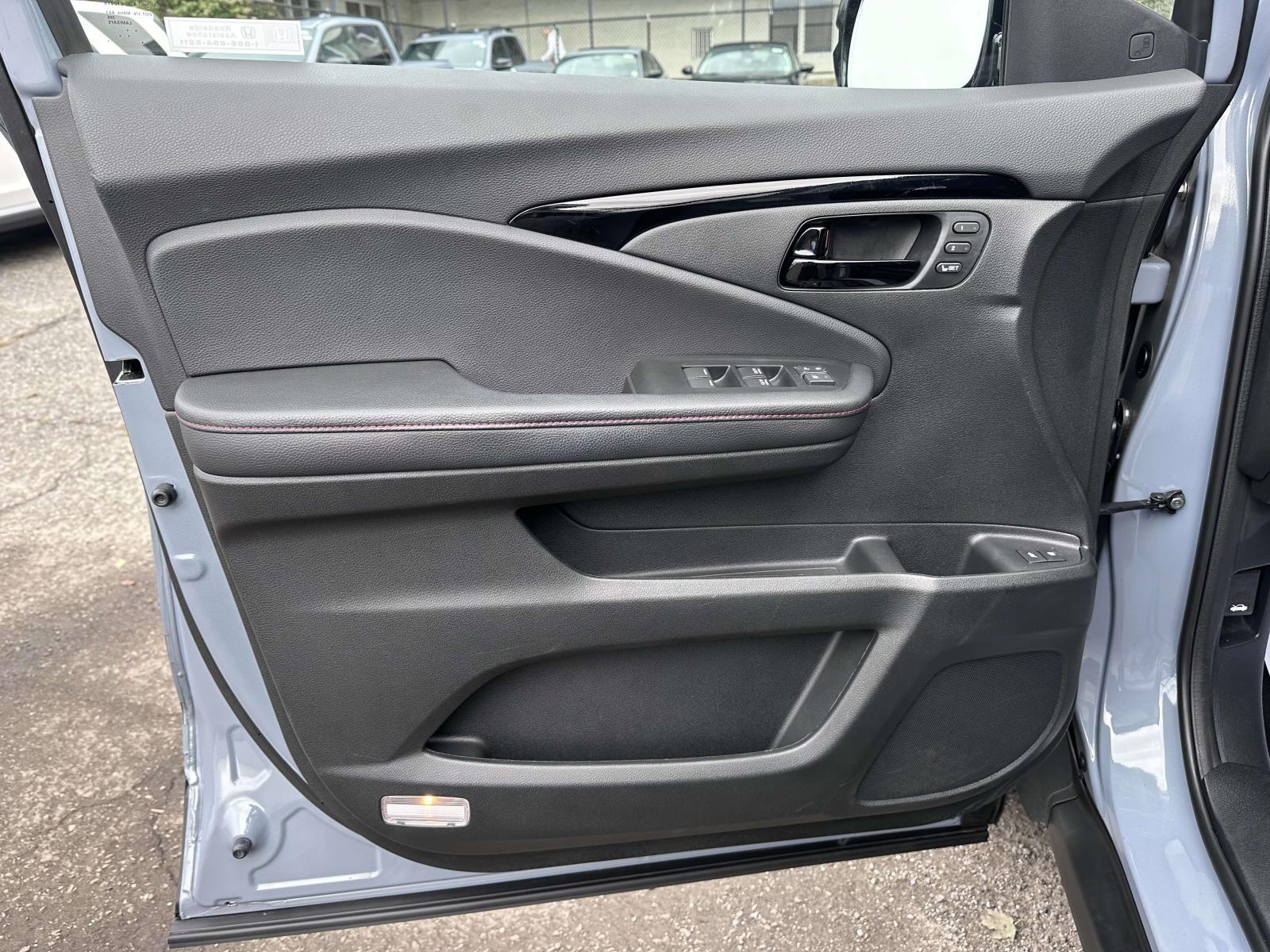 2024 Honda Passport Black Edition - Photo 8