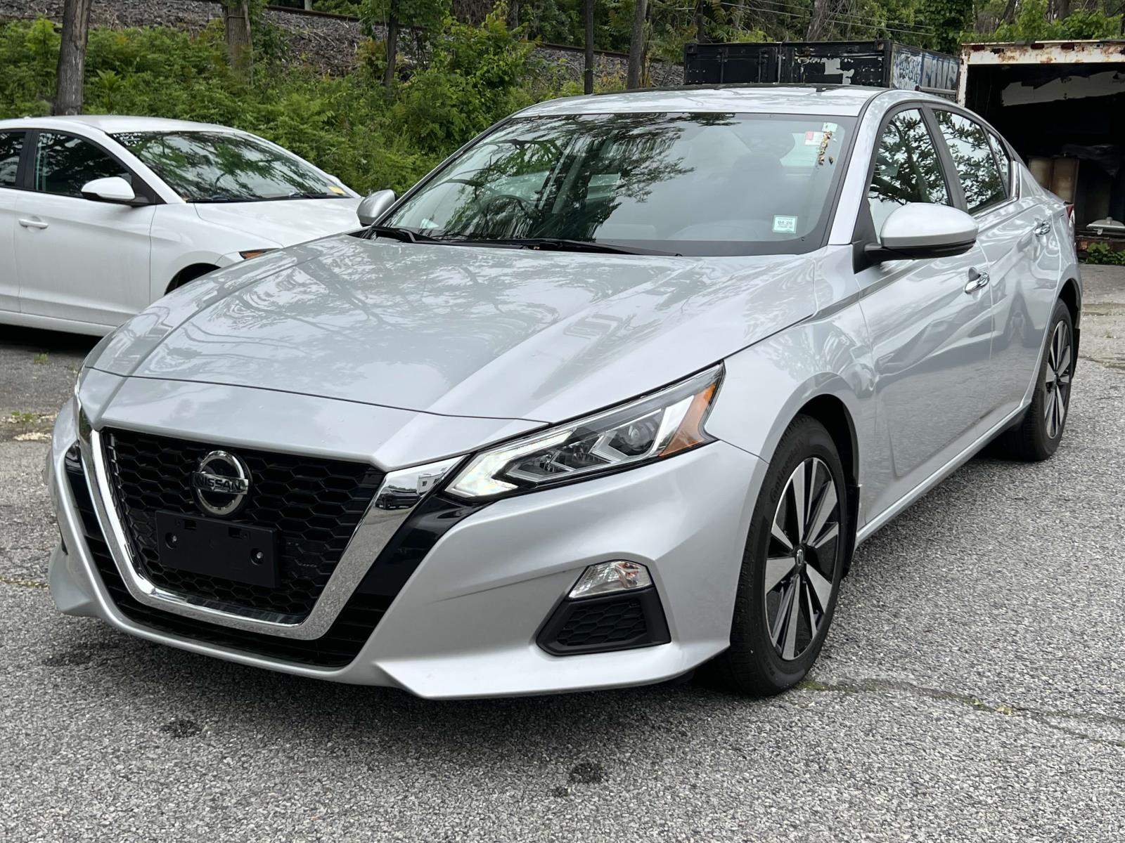 Certified 2022 Nissan Altima SV with VIN 1N4BL4DW0NN371312 for sale in Greenvale, NY