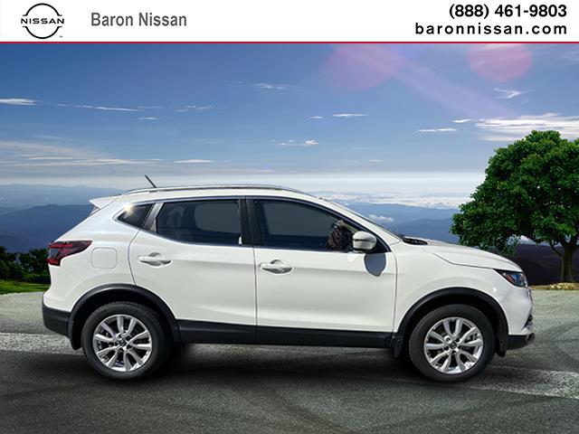 2021 Nissan Rogue Sport SV photo 3