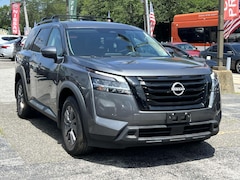 2022 Nissan Pathfinder SV SUV For Sale in Greenvale, NY