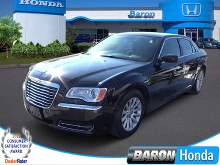 2012 Chrysler 300 RWD Sedan
