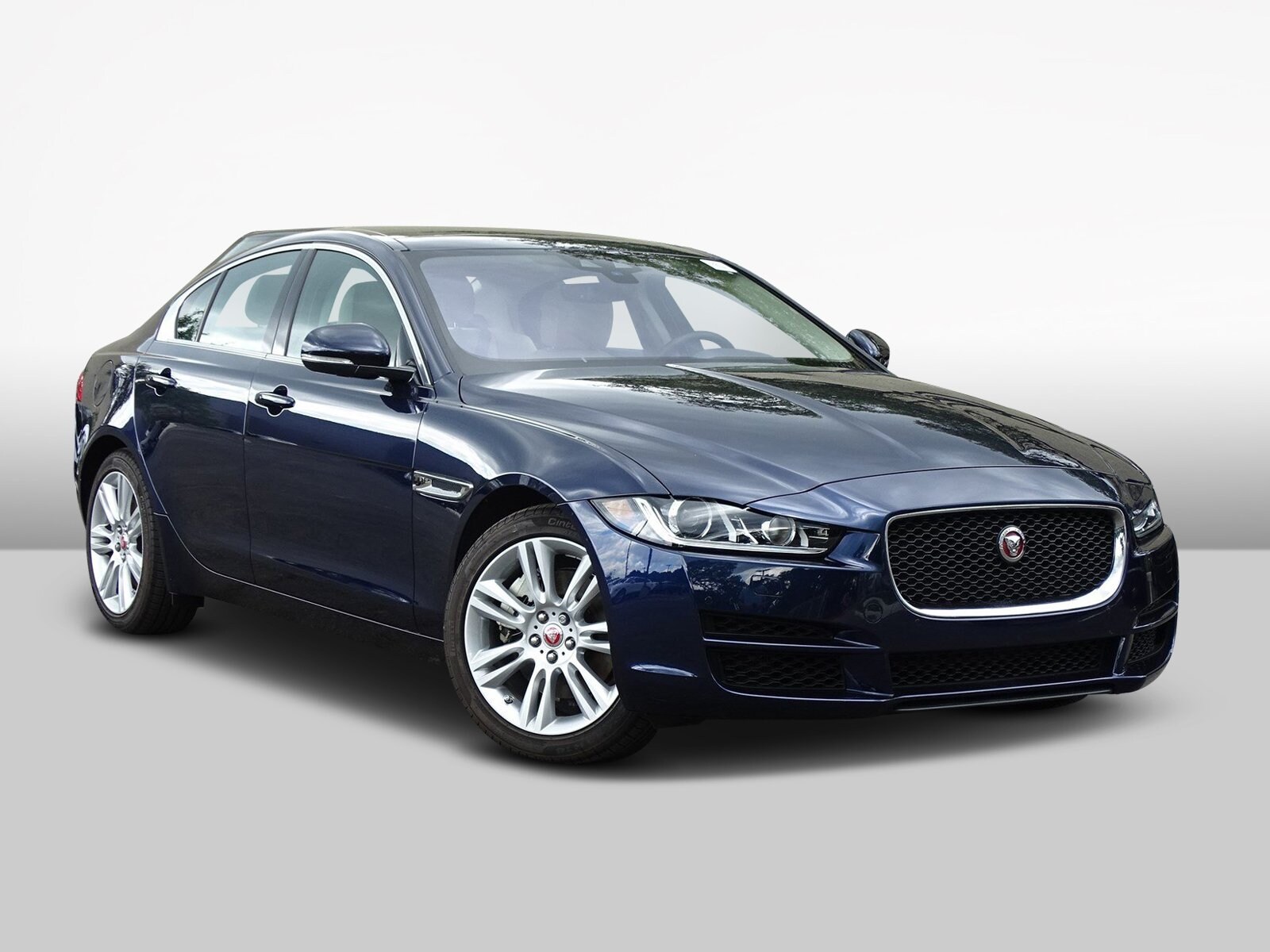 2019 Jaguar XE Premium