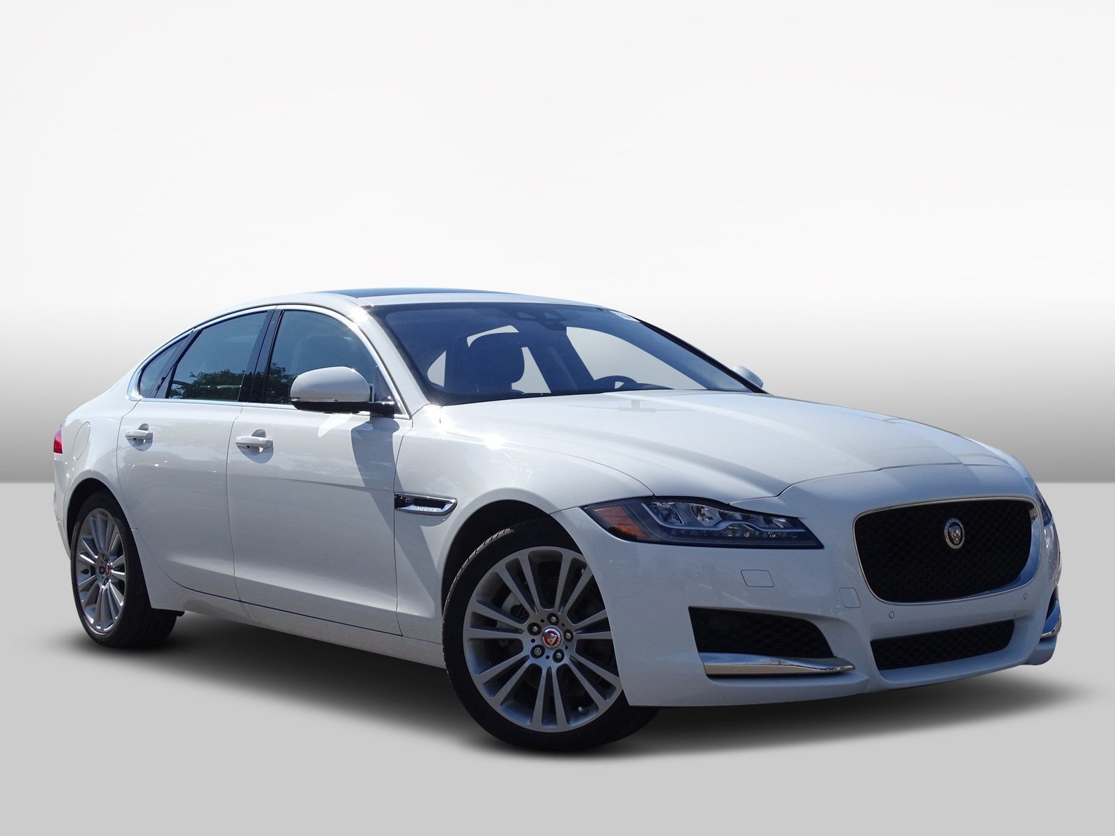 2019 Jaguar XF Premium