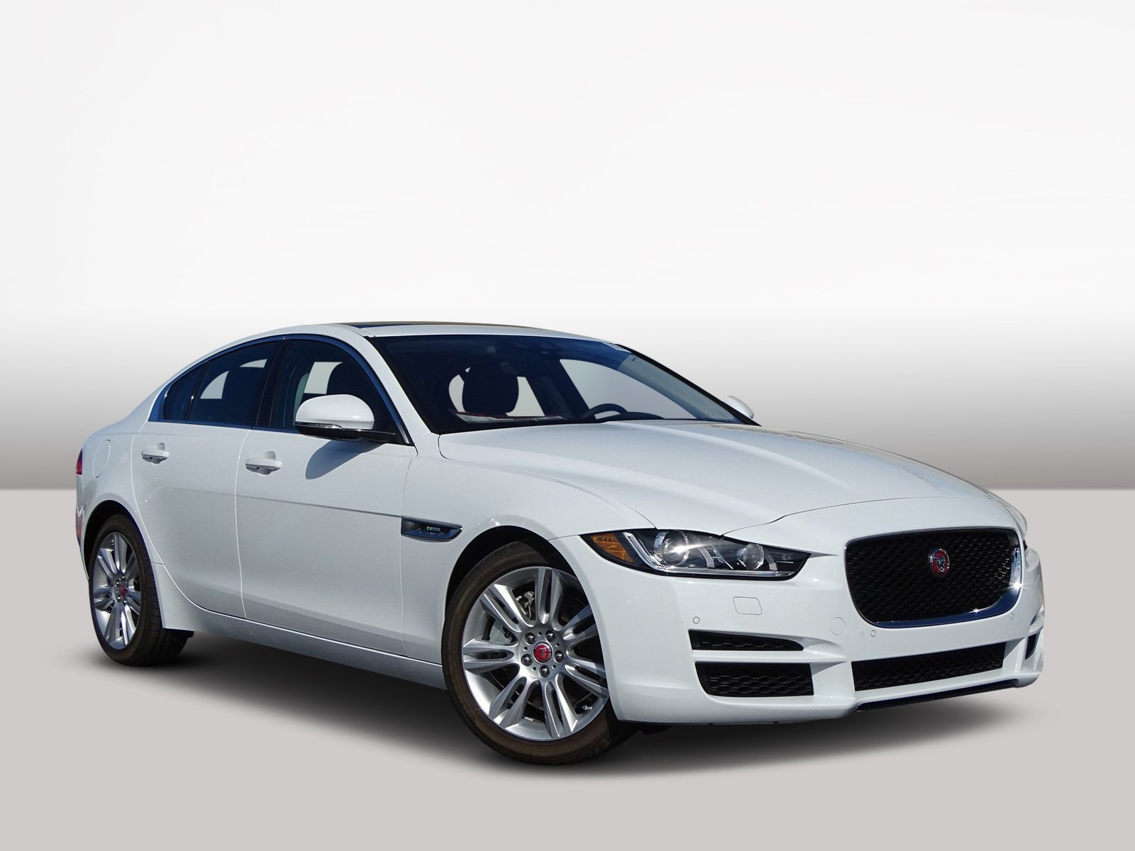 2019 Jaguar XE Premium