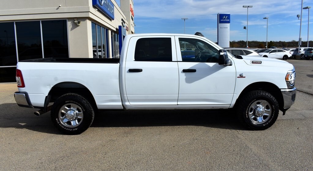 2023 Ram 3500 Tradesman photo 2