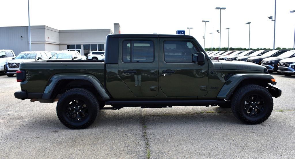 Used 2022 Jeep Gladiator Sport Truck Crew Cab