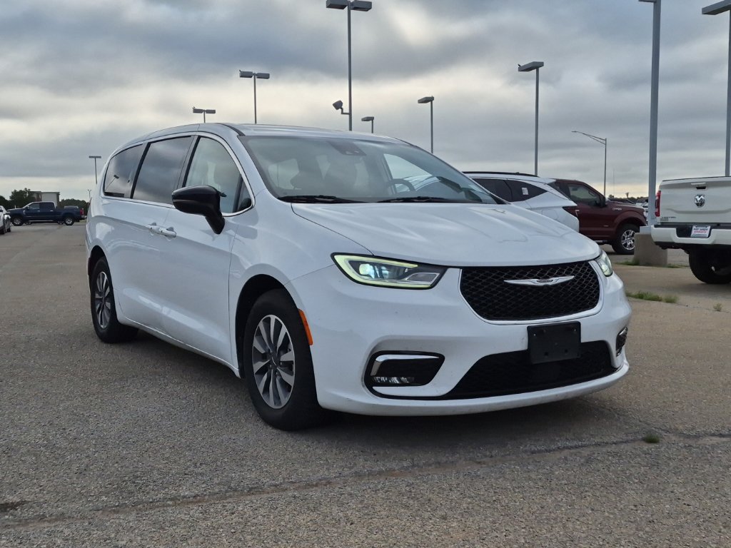  Chrysler Pacifica Plug-In Hybrid