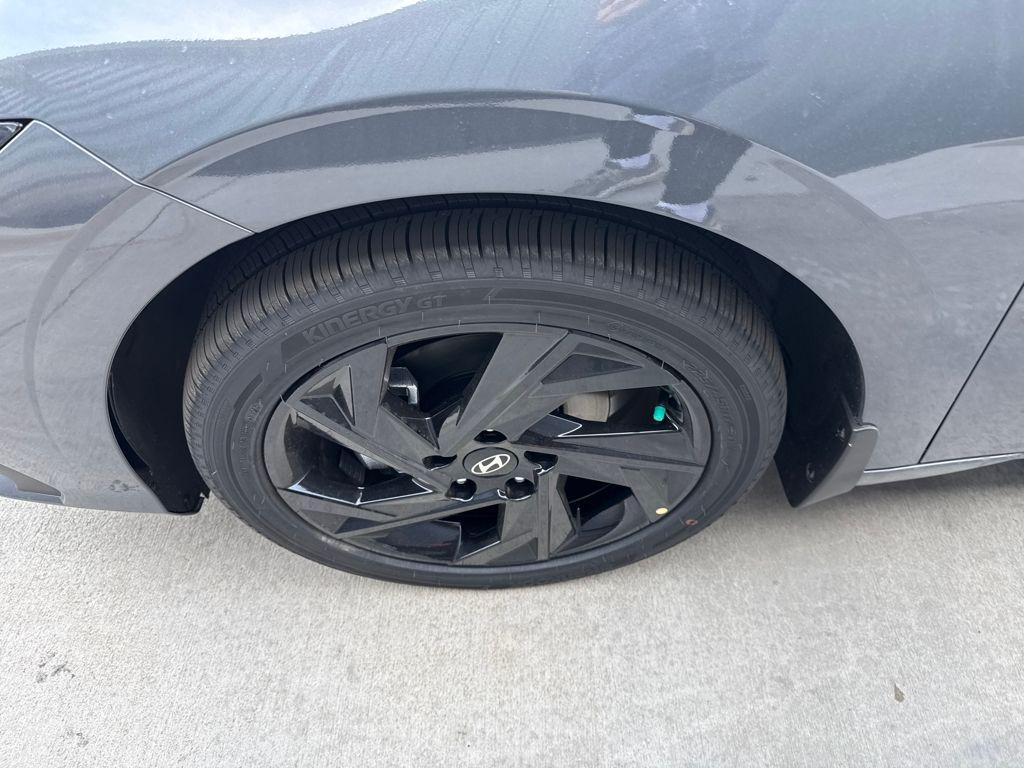 2026 Hyundai Elantra Blue - Photo 9