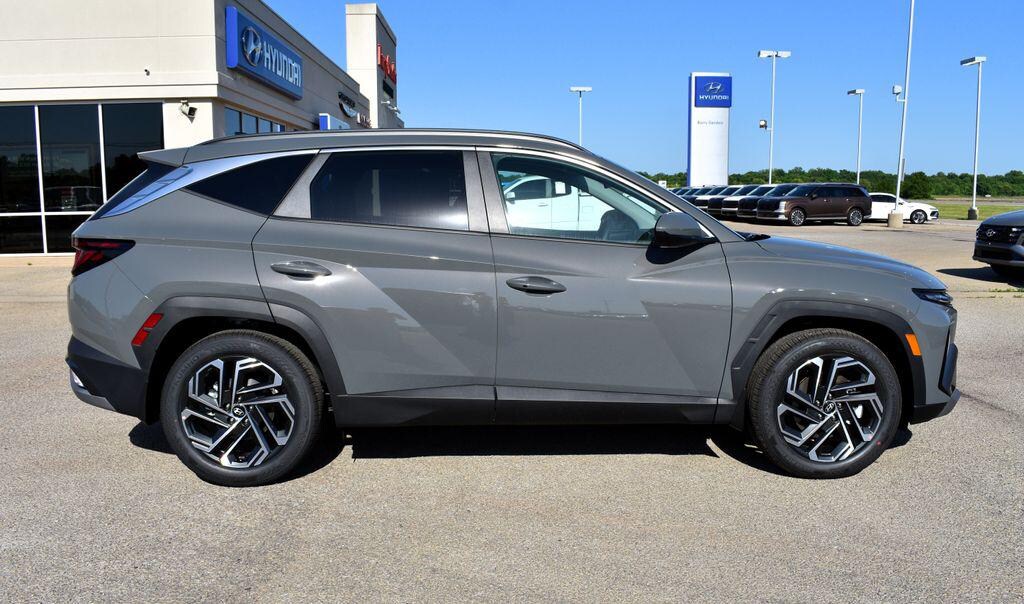 New 2026 Hyundai Tucson SEL FWD SUV