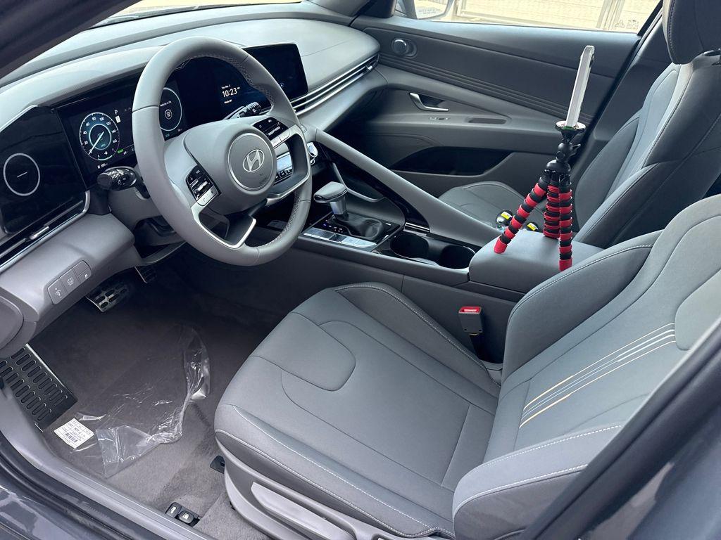 2026 Hyundai Elantra Blue - Photo 10