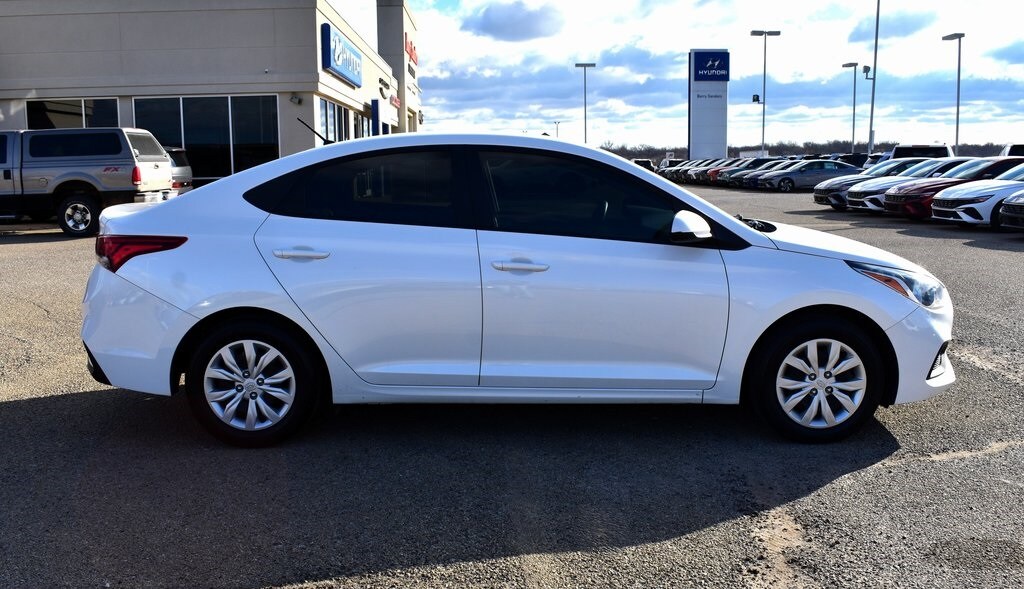 Used 2020 Hyundai Accent SE Sedan