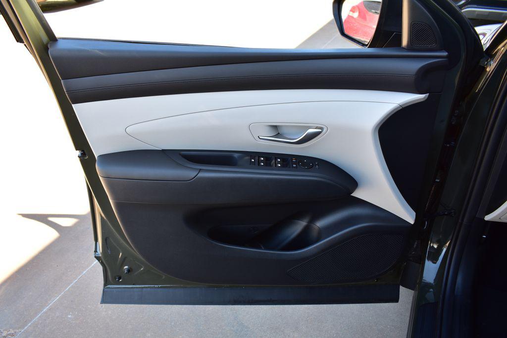 2026 Hyundai Tucson SE - Photo 12
