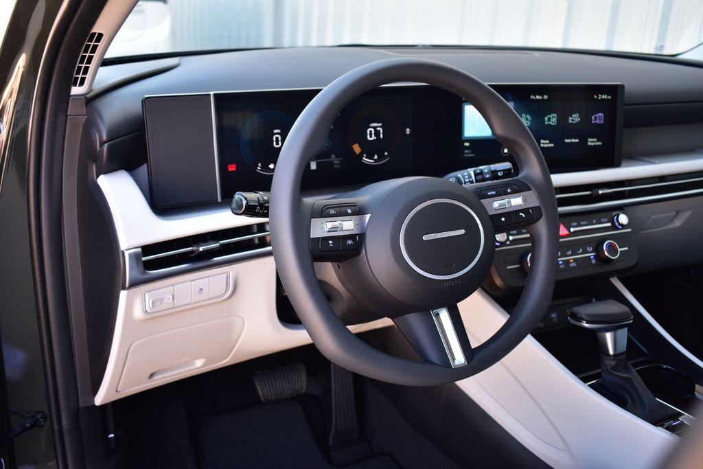 2026 Hyundai Tucson SE - Photo 38