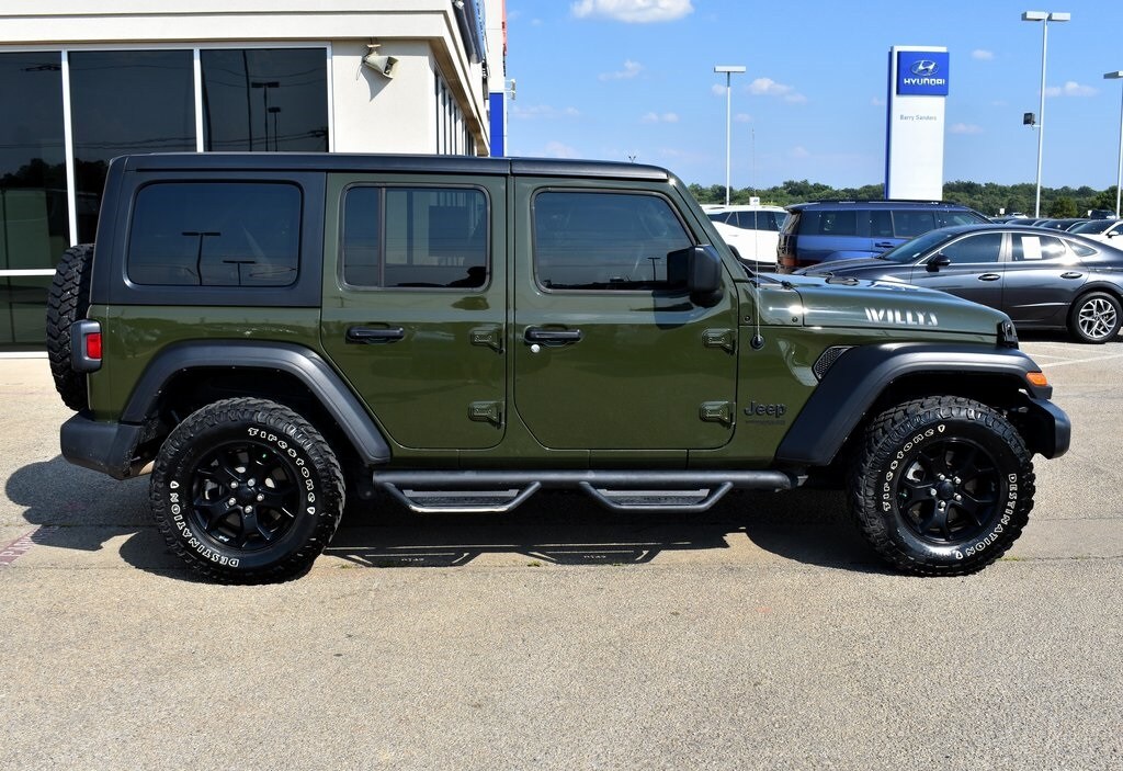 2021 Jeep Wrangler Unlimited Sport Willys photo 2