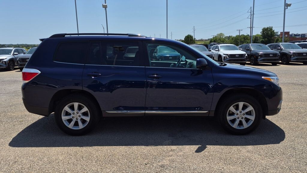 Used 2013 Toyota Highlander SE V6 SUV