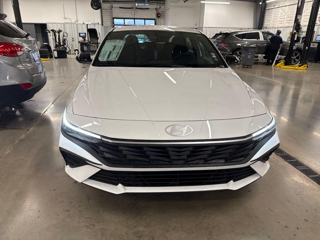 New 2026 Hyundai Elantra SEL Sport Sedan