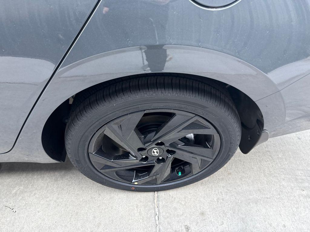 2026 Hyundai Elantra Blue - Photo 8
