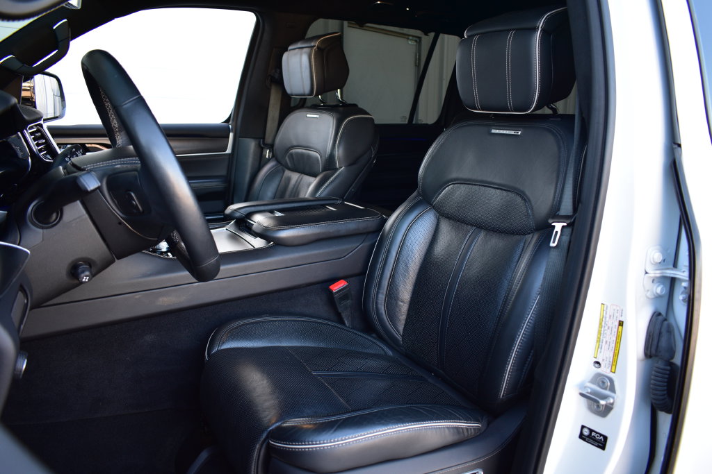 2024 Jeep Grand Wagoneer Series II - Photo 18