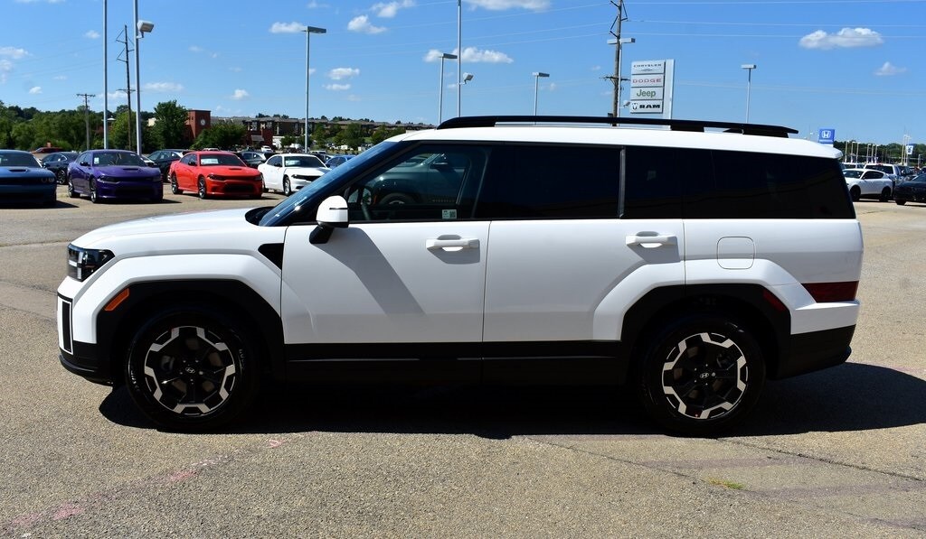 2025 Hyundai Santa Fe SEL photo 4