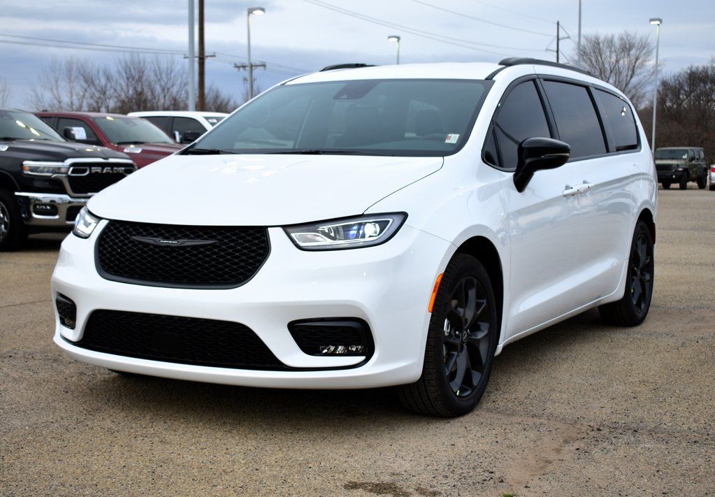 2026 Chrysler Pacifica