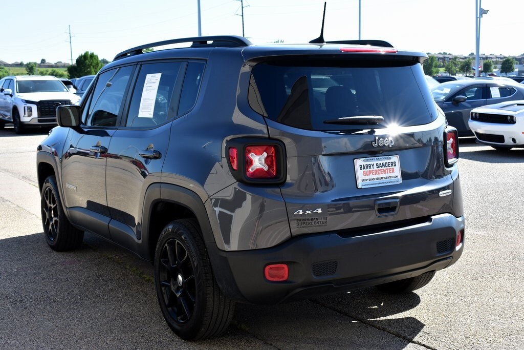 2022 Jeep Renegade Latitude photo 4