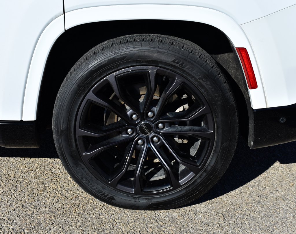 2024 Jeep Grand Wagoneer Series II - Photo 6