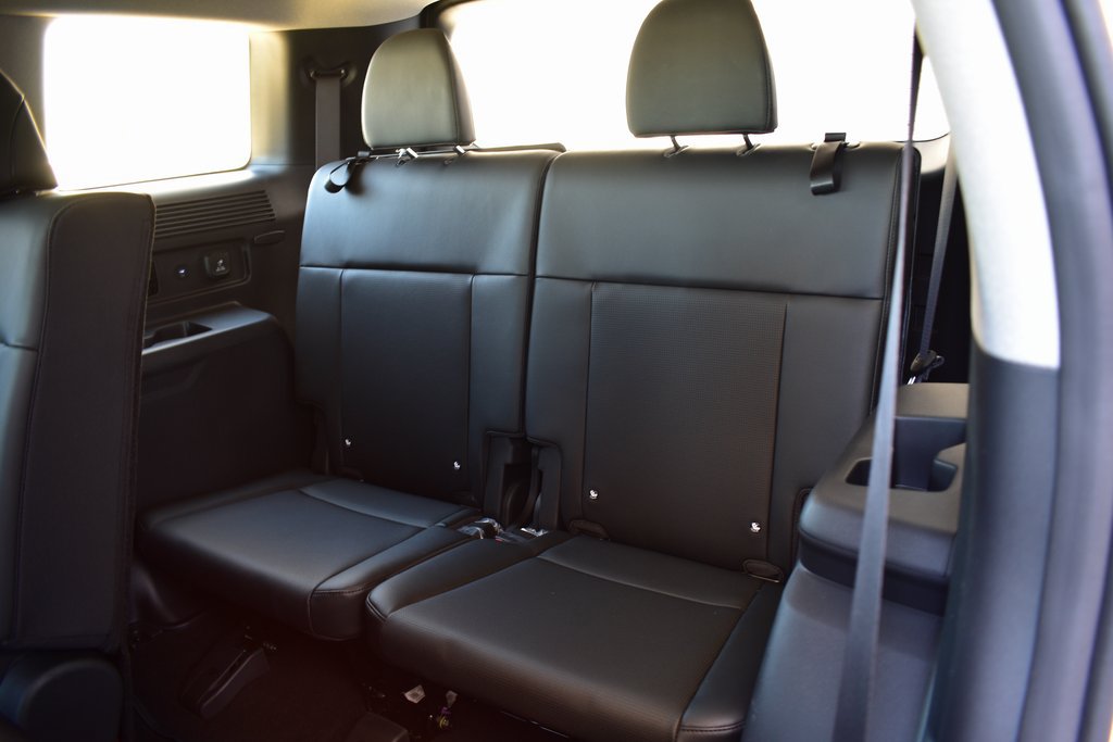 2025 Hyundai Santa Fe Limited - Photo 28
