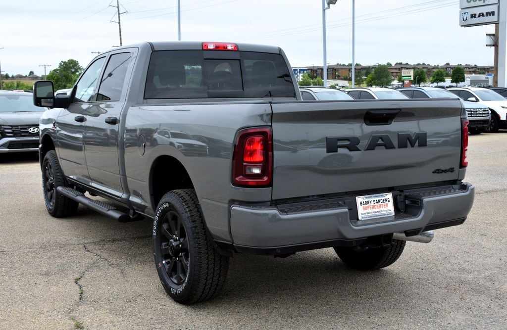New 2026 Ram 2500 BLACK EXPRESS CREW CAB 4X4 6'4 BOX Pickup