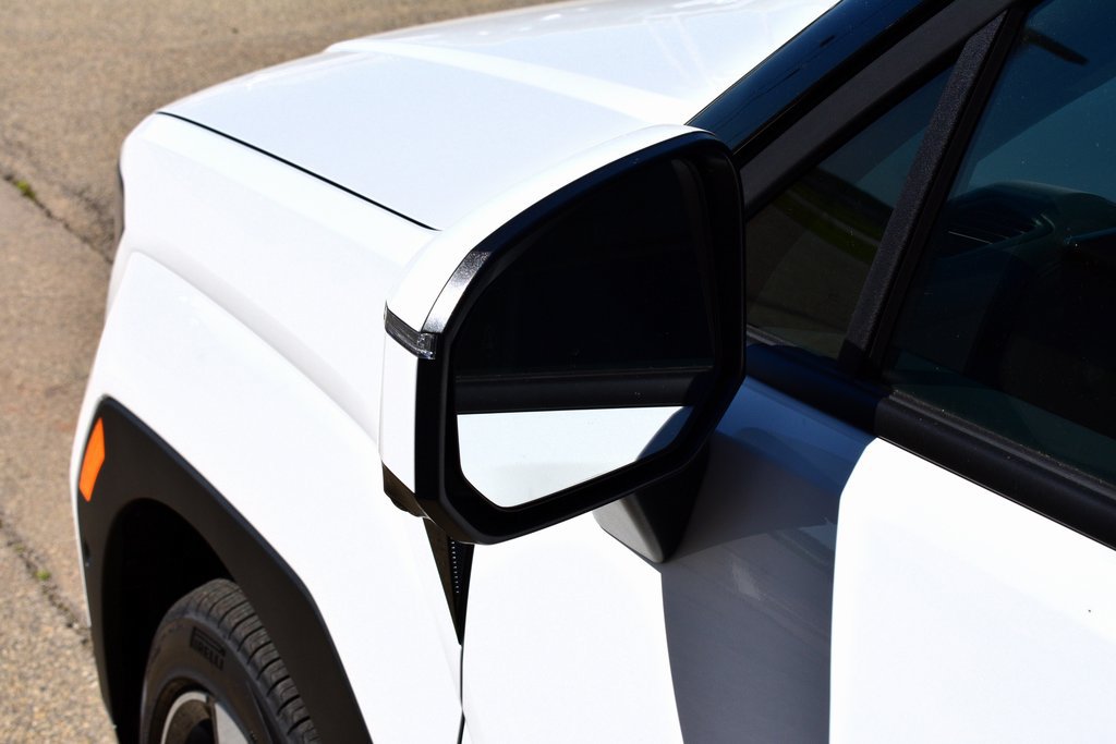 2025 Hyundai Santa Fe Limited - Photo 12