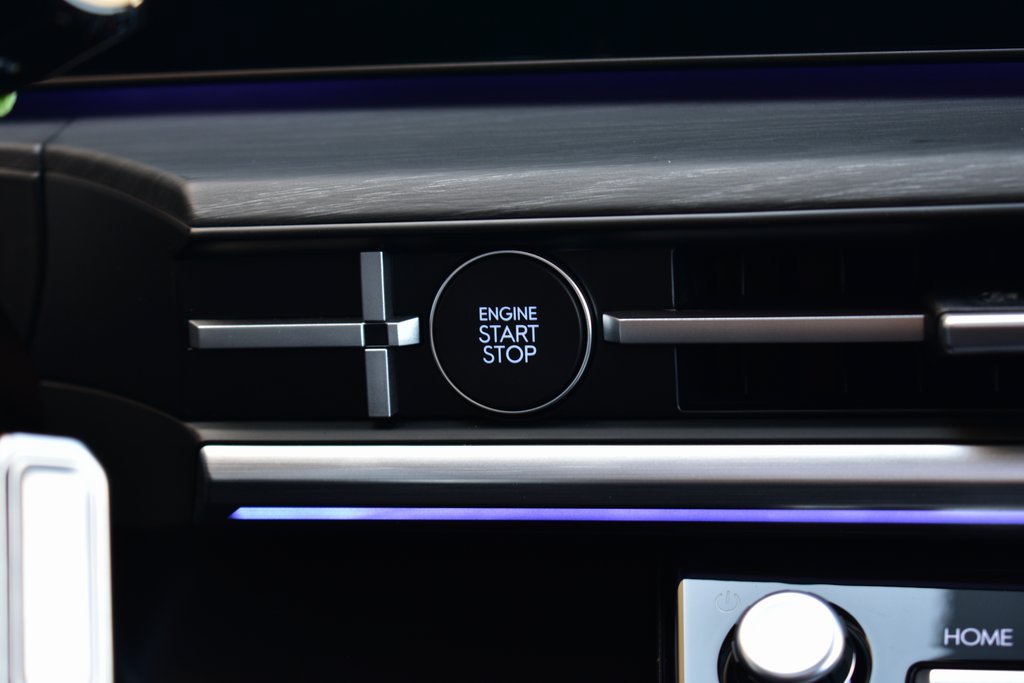 2025 Hyundai Santa Fe Limited - Photo 41
