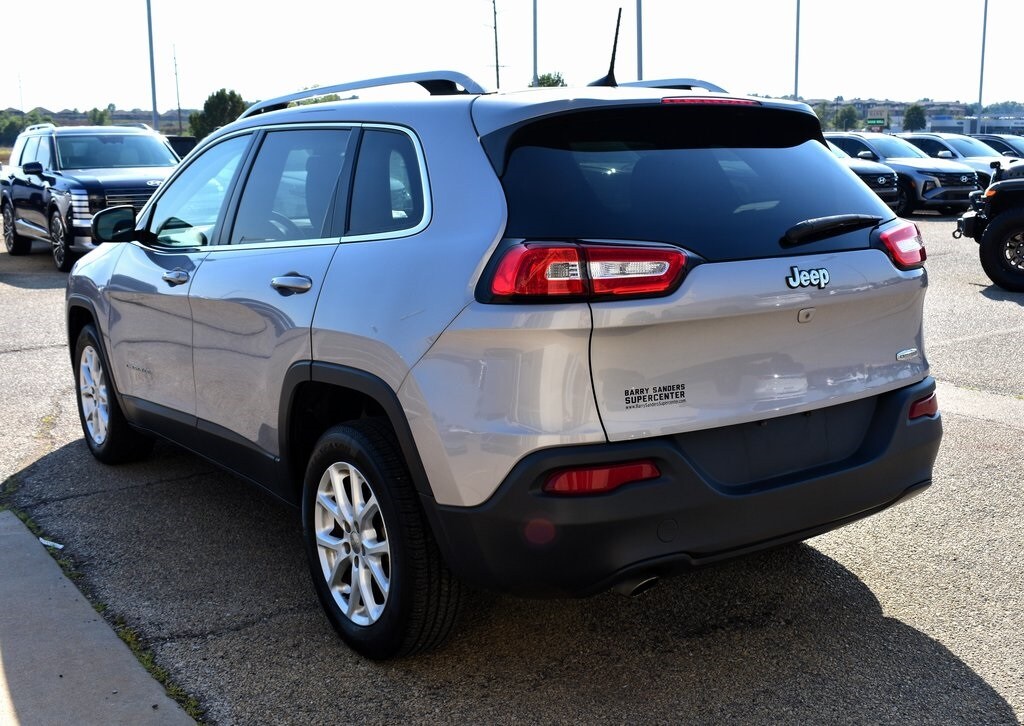 2018 Jeep Cherokee Latitude photo 4