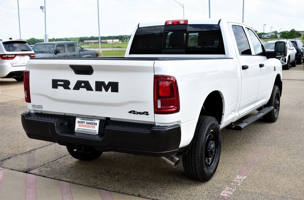 2025 Ram 2500 Tradesman photo 3