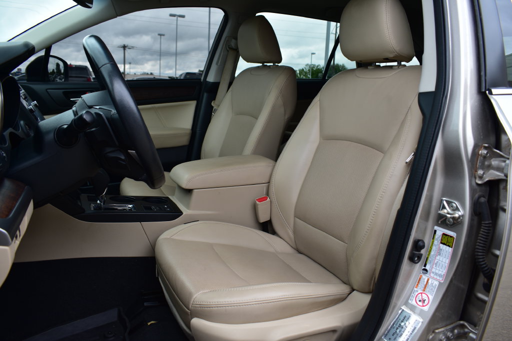 2019 Subaru Outback Limited - Photo 19