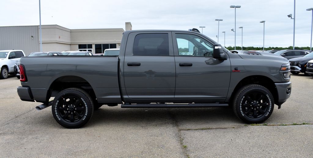 New 2026 Ram 2500 BLACK EXPRESS CREW CAB 4X4 6'4 BOX Pickup