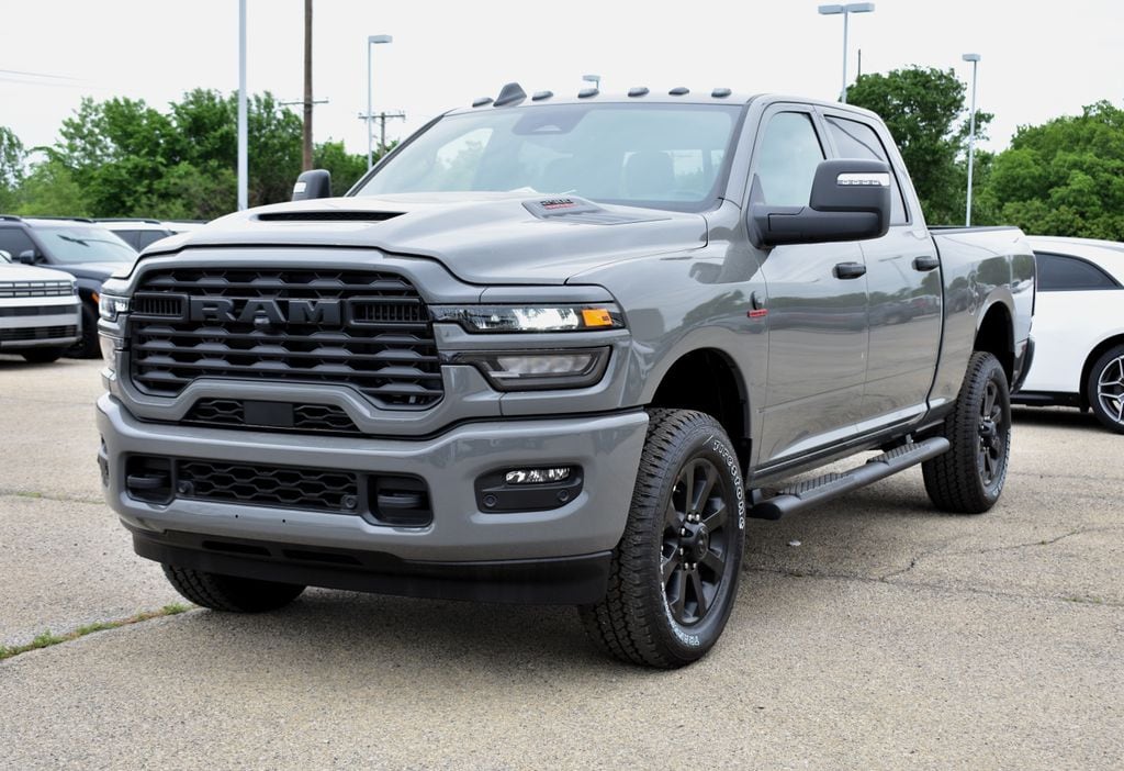 New 2026 Ram 2500 BLACK EXPRESS CREW CAB 4X4 6'4 BOX Pickup