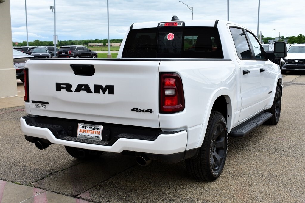 2025 Ram 1500 Big Horn photo 3