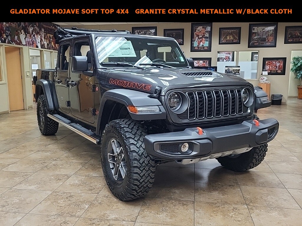 2025 Jeep Gladiator Mojave photo 2