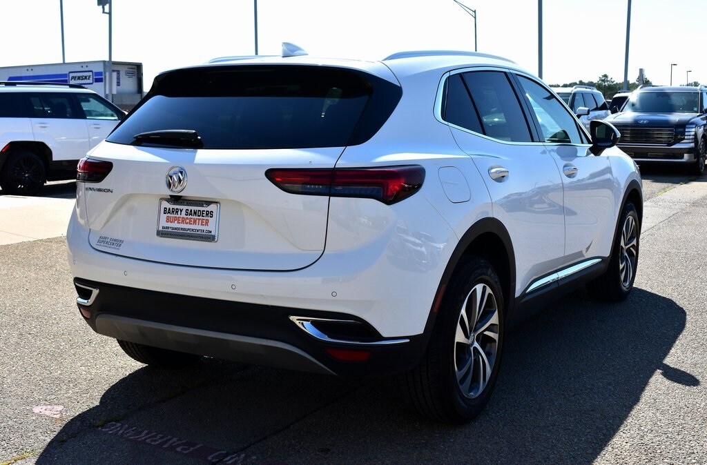 2023 Buick Envision Essence photo 3