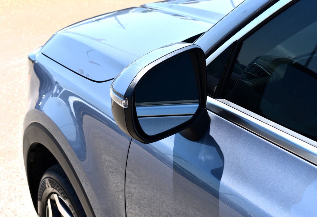 2025 Kia Telluride S - Photo 12