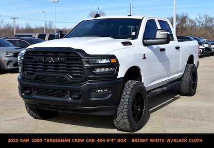 2025 Ram 2500 TRADESMAN CREW CAB 4X4 6'4 BOX Pickup