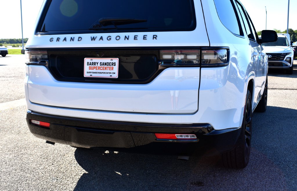2024 Jeep Grand Wagoneer Series II - Photo 11