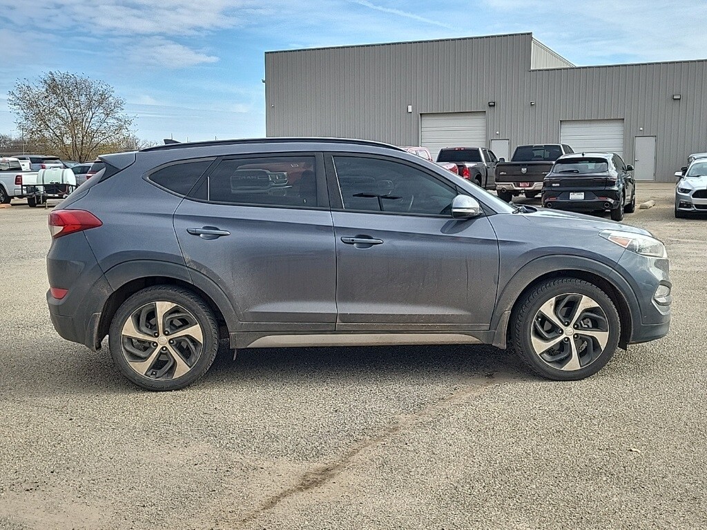 2018 Hyundai Tucson Value photo 2