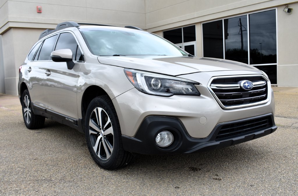 2019 Subaru Outback Limited - Photo 7