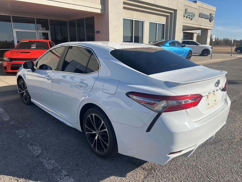 2018 Toyota Camry L photo 3