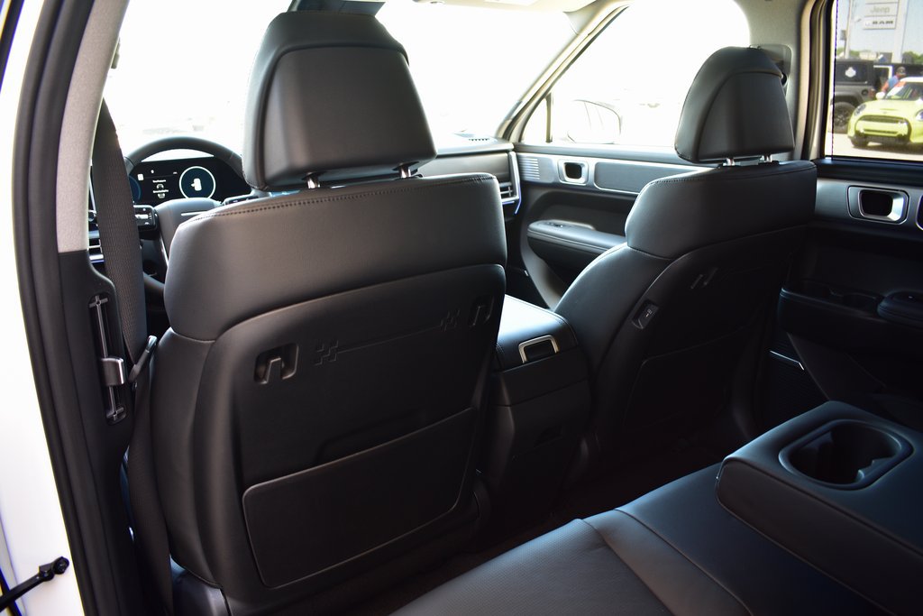 2025 Hyundai Santa Fe Limited - Photo 25